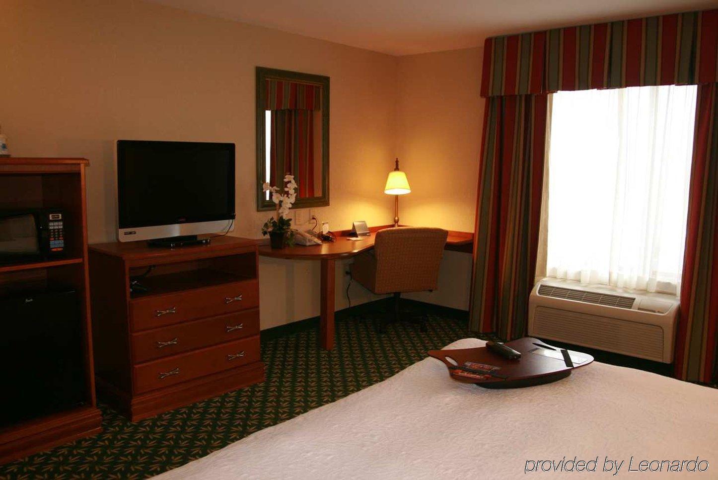 Newly Renovated Hampton Inn Omaha West Lakeside Kamer foto