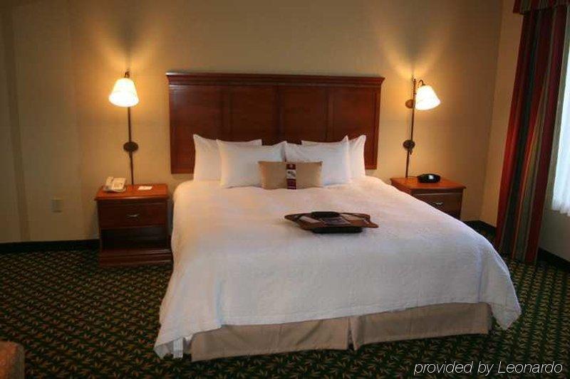 Newly Renovated Hampton Inn Omaha West Lakeside Kamer foto